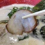 泡系しおとんこつラーメン べらしお - ( *˙0˙*)۶叉焼あっぷ