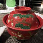 百名伽藍 - 琉球漆器の立体的な紋様が美しい