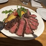 IL MOSTRO - A5黒毛和牛　4%の奇跡の炭火焼き　200g