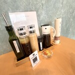 とんかつ 四十三番 - テーブルセット