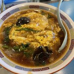 やじ満 - ２番人気のニラ玉麺