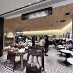 JEAN FRANCOIS - 店内