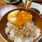 天ぷらすずき - 半熟卵と鶏そぼろ
