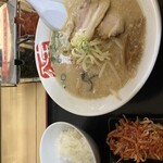 ニラ南蛮ラーメン 宝介 - 