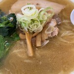 青竹手打ち佐野ラーメン 加州屋 - 薬味ネギ、めんま。