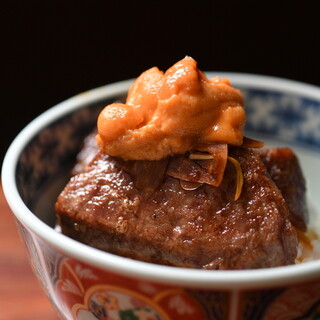 A variety of sauces and Meat Dishes that have overturned conventional wisdom in Yakiniku (Grilled meat) world