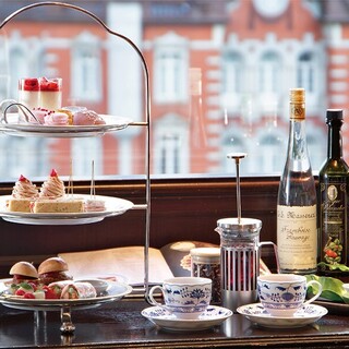 シーズナルイベント。例えば「アフタヌーンティ」