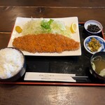 Tonkatsu Bisutoro Niku No Marukou - ロースカツ定食　230g