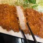 とんかつビストロ 肉のマルコウ - お肉断面