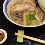 麺工房 昇龍 - 半ラーメン博多。高菜辛いよ