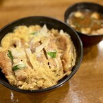 丸の内ライオン - カツ丼（ドリンク付き1100円）