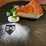 ２-３Cafe - ベイクドチーズケーキ