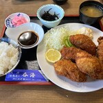 地場魚貝料理　呑海 - カキフライ定食（５個）