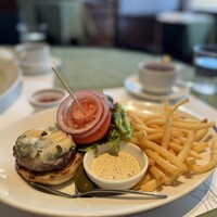 37 Steakhouse & Bar - 