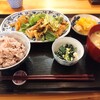 トモキッチン - 鶏肉の黒酢炒め　菊芋のきんぴらが秀逸!