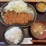 Tonkatsu Hararaki - 大ロースカツ定食