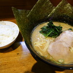 横浜家系ラーメン 大将家 - 料理写真: