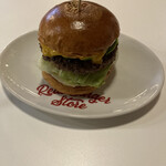 REDS’ BURGER STORE - 