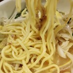 鶏の穴 - 麺の感じ