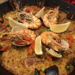 スペイン料理＆ワインバル タパス＆パエリアMAR - 魚介のパエリア