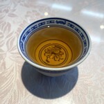 シセン - なんていうお茶だろうか？
独特の風味でなかなか美味しかった。