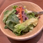 Ueshima Kohi Ten - セットのサラダ