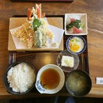 231452948 - 蟹天ぷら定食お刺身もついてます