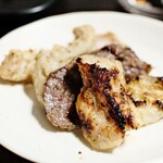 焼肉・ホルモン料理とらじ亭 - 