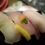 うまか亭 - 本日の白身三点盛り！カンパチ、ソイ、活真鯛（\390）