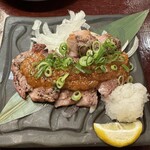Kodawarimon Ikka - 黒豚にんにく醤油麹焼(¥880)