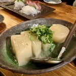 こめの家 - 枝豆と豆腐の煮物。。。じゃないよね笑？