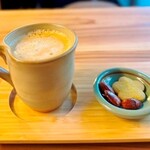 伊勢の苔玉やさん 森の製作所 - カフェオレ