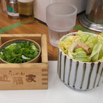 家系ラーメン 近藤家 - 青ねぎとキャベチャー