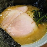 家系ラーメン 近藤家 - チャーシュー