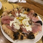 Pizzeria Bakka M'unica - 見た事ない燻製ビスマルク。天才的