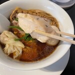 カネキッチン ヌードル - 【鶏胸】味4.7
      こんなにも美味しい鶏の胸肉は初めてかもしれません。ぷっくりと旨味が多い胸肉、胸肉なのにパサッとした感じは無く、しっかりした旨味が伝わってきます。丹波の黒どりだから❓なのか。旨い‼️