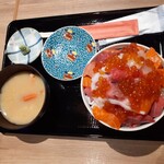 札幌海鮮丼専門店 すしどんぶり - 