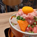 札幌海鮮丼専門店 すしどんぶり - 