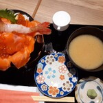札幌海鮮丼専門店 すしどんぶり - 