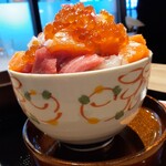 札幌海鮮丼専門店 すしどんぶり - 