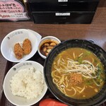 Koko Ichibanya - カレーらーめん旨辛にんにく
                      2個カキフライ　
                      ライス　