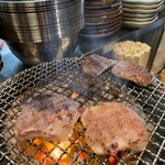 炭火焼肉ホルモンさわいし - 