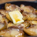 豚小家 - 2024.1 黒豚カルビのガーリックバター焼き（858円）