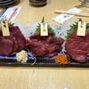 大衆馬肉料理 跳ね馬 - 馬刺しの3種盛り