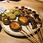 串焼き 満天 - 右から、生麩、ハート、京なす、九条ネギチーズ　　　　レタス巻き