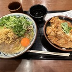 Marugame Seimen - 焼きたて肉うどん&親子丼