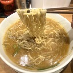 日高屋 - 味噌ラーメン、リフトアップw。