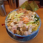 濃厚豚骨醤油ラーメン ブタシャモジ 新潟駅前店 - 豚まぜソバ マヨネーズ掛け（特盛）