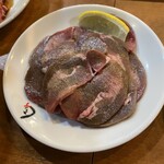 備長炭火ホルモン焼 しちりん - 