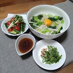 日の出製麺所 - ついてきたたれで野菜釜たま